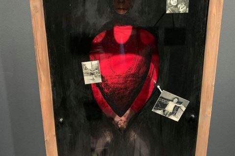В  я собираю примеры обращения к фотографии отечественных художников.